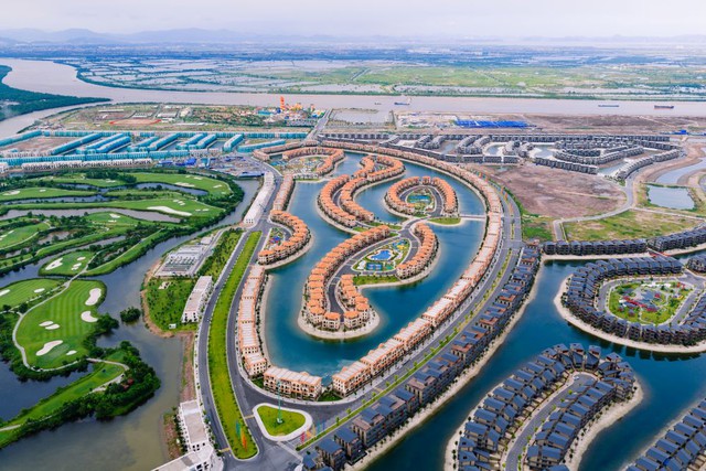 Sau h&agrave;nh tr&igrave;nh t&iacute;ch lũy, người Hải Ph&ograve;ng chọn Vinhomes Royal Island để n&acirc;ng cao chất lượng sống - Ảnh 1.