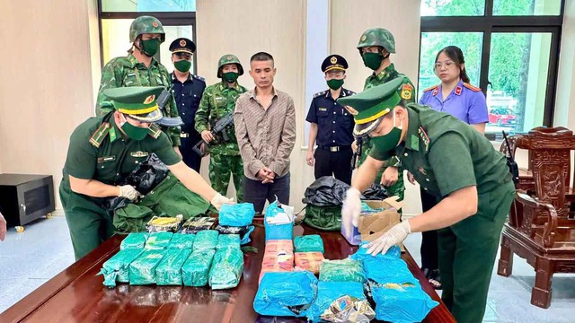 Nhận chở thuê 27kg ma túy với giá 50 triệu đồng - Ảnh 1.