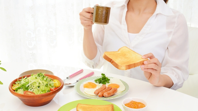 Người sống thọ thường kh&ocirc;ng bỏ qua những m&oacute;n n&agrave;y trong bữa s&aacute;ng - Ảnh 1.