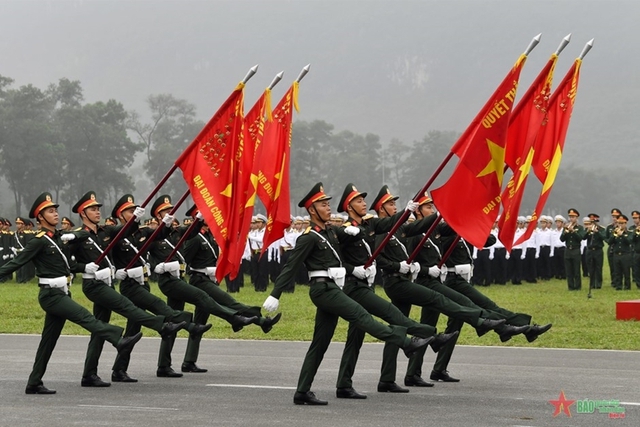 Tiền lương, phụ cấp của c&aacute;n bộ, chiến sĩ Qu&acirc;n đội sắp c&oacute; sự thay đổi từ ng&agrave;y 1/7/2026? - Ảnh 1.