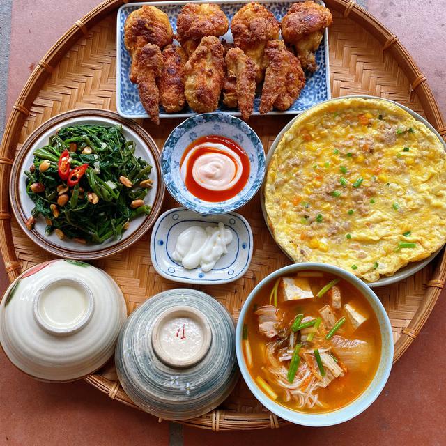 Mâm cơm gia đình 2 - Ảnh 6.