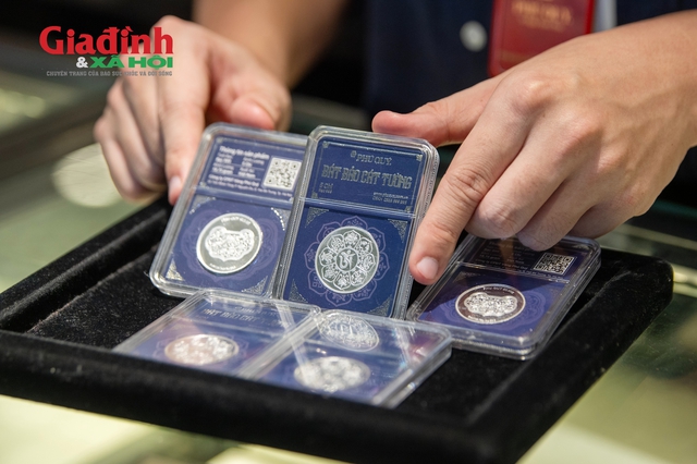 Gi&aacute; bạc h&ocirc;m nay 20/6: Bạc Ph&uacute; Qu&yacute;, Doji, Ancarat, Sacombank-SBJ đảo chiều giảm mạnh - Ảnh 1.