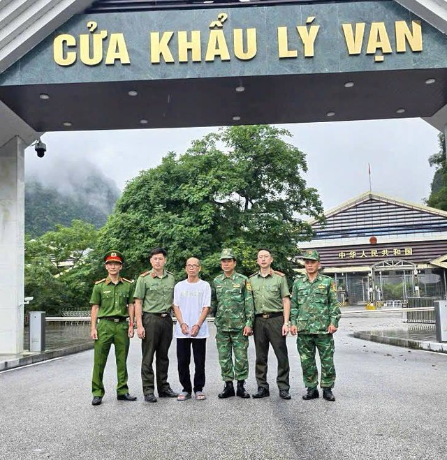 Bắt hai đối tượng truy n&atilde; đặc biệt nguy hiểm tại Cao Bằng năm 2026 - Ảnh 2.