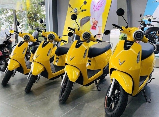 Xe m&aacute;y điện gi&aacute; rẻ cho học sinh kh&ocirc;ng cần bằng l&aacute;i chỉ từ 18 triệu đồng - Ảnh 2.