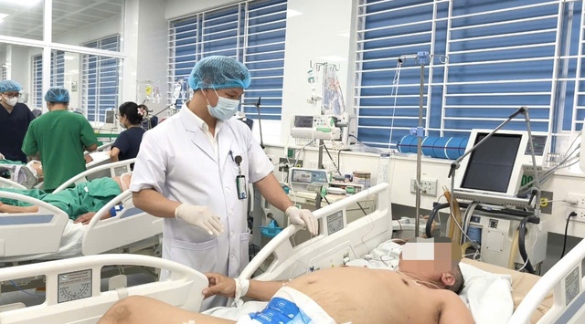 Tưởng khỏe mạnh v&igrave; &iacute;t ốm đau, người đ&agrave;n &ocirc;ng bất ngờ xuất huyết n&atilde;o nguy kịch: Thừa nhận c&oacute; 2 th&oacute;i quen độc hại - Ảnh 1.