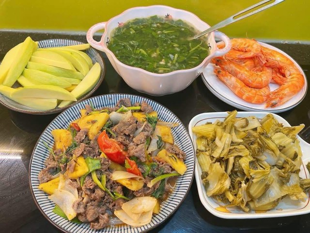 10 Mâm cơm gia đình 3 món giữ gìn hạnh phúc trong 13 năm - Ảnh 2.