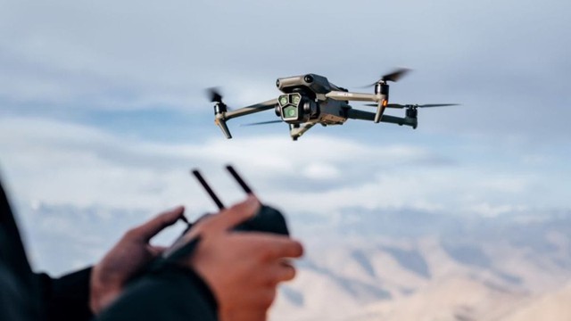 Quy định mới về xử phạt vi phạm flycam: Phạt tiền đến 40 triệu đồng và tịch thu phương tiện - Ảnh 1.