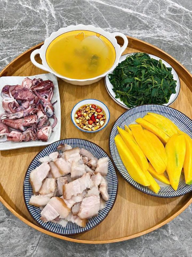 10 Mâm cơm gia đình 3 món giữ gìn hạnh phúc trong 13 năm - Ảnh 7.