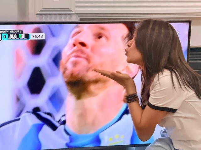 Mỹ Tâm và NSƯT Kiều Anh cổ vũ World Cup 2026 tại Mỹ - Ảnh 4. Mỹ Tâm và NSƯT Kiều Anh cổ vũ World Cup 2026 tại Mỹ - Ảnh 4.