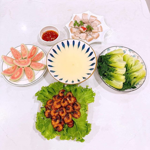 5 M&acirc;m cơm gia đ&igrave;nh kh&ocirc;ng thể thiếu tr&aacute;i c&acirc;y cho bữa ăn ngon v&agrave; dinh dưỡng - Ảnh 2.