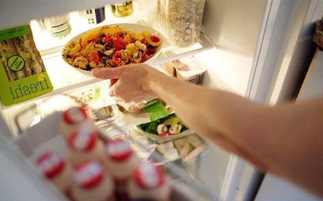 Ăn trứng buổi s&aacute;ng tưởng bổ dưỡng, h&oacute;a ra 4 th&oacute;i quen n&agrave;y lại &acirc;m thầm g&acirc;y hại sức khỏe - Ảnh 2.