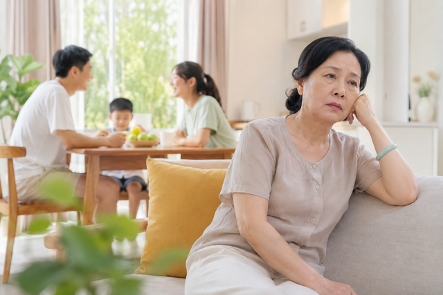 B&aacute;n nh&agrave; m&igrave;nh mua cho con nh&agrave; mới: Đ&oacute; l&agrave; điều t&ocirc;i hối hận nhất đời - Ảnh 1.