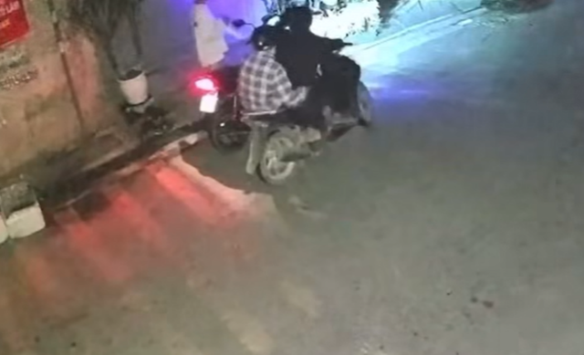 C&ocirc; g&aacute;i trẻ bị h&agrave;nh hung d&atilde; man trước cửa nh&agrave; tại H&agrave; Nội - Ảnh 1.