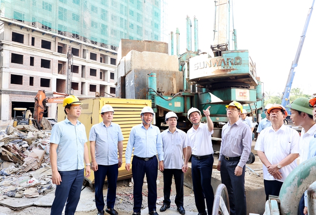 Nghệ An đẩy nhanh tiến độ di dời cư d&acirc;n khỏi chung cư cũ , đảm bảo an to&agrave;n m&ugrave;a mưa b&atilde;o 2026 - Ảnh 1.