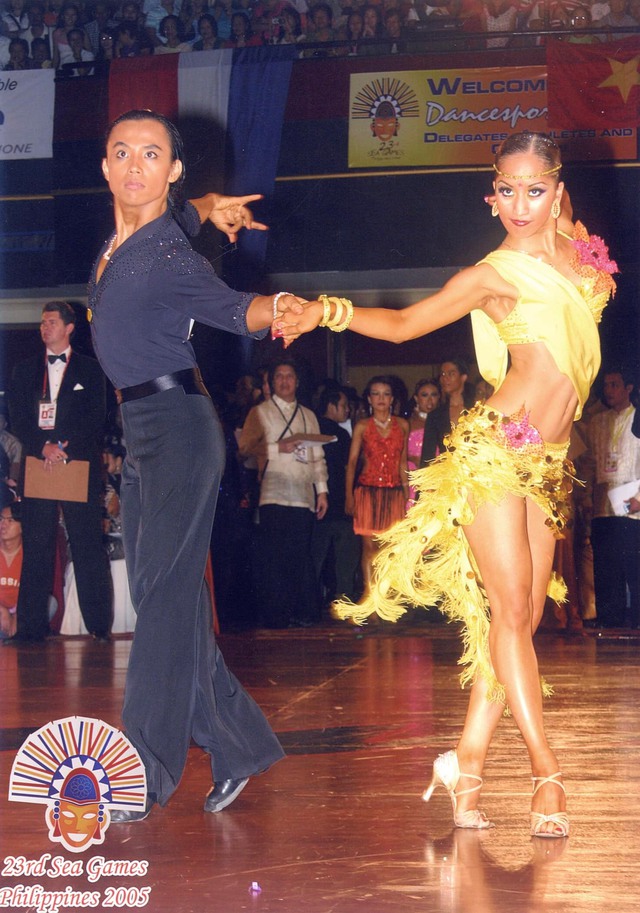 Nam kiện tướng dancesport từng l&agrave; bạn nhảy ăn &yacute; của Kh&aacute;nh Thi trong thập ni&ecirc;n 2000 giờ ra sao? - Ảnh 2.
