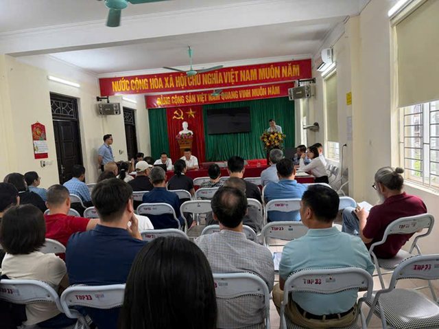 Lợi dụng vướng mắc giải ph&oacute;ng mặt bằng để k&iacute;ch động tụ tập đ&ocirc;ng người: C&ocirc;ng an H&agrave; Nội ph&aacute;t cảnh b&aacute;o - Ảnh 2.