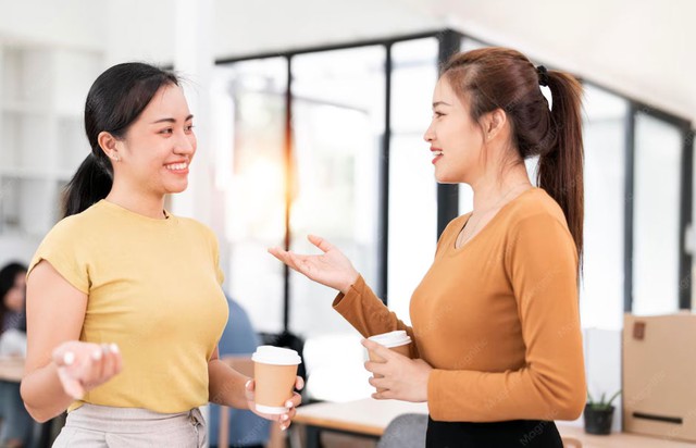 10 h&agrave;nh vi nhỏ tiết lộ một người c&oacute; EQ cao, đi đ&acirc;u cũng được y&ecirc;u qu&yacute; - Ảnh 1.