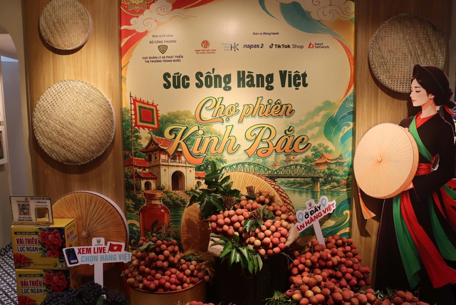 Khai mạc "Chợ phi&ecirc;n Kinh Bắc", đưa đặc sản Bắc Ninh đến tay người ti&ecirc;u d&ugrave;ng Thủ đ&ocirc; - Ảnh 7.