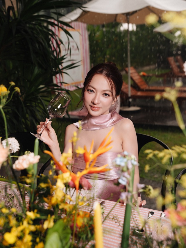 Tiệc chia tay đời độc th&acirc;n của 'b&eacute;' Xu&acirc;n Nghi c&oacute; Xo&agrave;i Non, Gile tham dự - Ảnh 1.