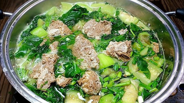 Loại rau m&ugrave;a h&egrave; quen thuộc b&aacute;n đầy chợ, ăn đ&uacute;ng c&aacute;ch rất tốt nhưng nhiều người Việt đang d&ugrave;ng sai - Ảnh 1.