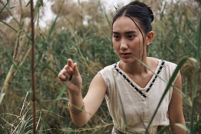 Diễn vi&ecirc;n L&ecirc; Trần Thanh T&acirc;m vai ' tiểu tam ' g&acirc;y tranh c&atilde;i trong phim Dưới &ocirc; cửa s&aacute;ng đ&egrave;n - Ảnh 5.