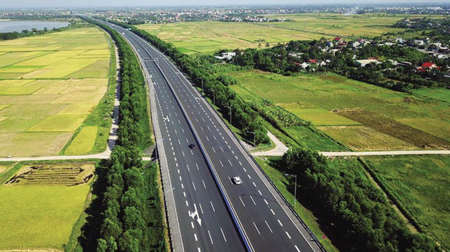 Quy m&ocirc; 4 l&agrave;n xe kh&ocirc;ng c&ograve;n ph&ugrave; hợp với cao tốc Bắc - Nam năm 2026 - Ảnh 2.
