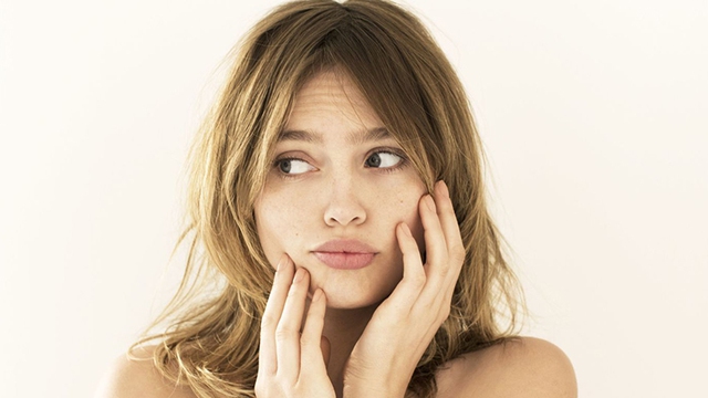Những thói quen tai hại mùa nắng nóng khiến da sạm nám, lão hóa nhanh - Ảnh 3.