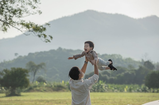 Đừng tin câu 'nhà nghèo nuôi con trai': Giáo sư chỉ ra 3 điều càng giàu càng tốt - Ảnh 2.