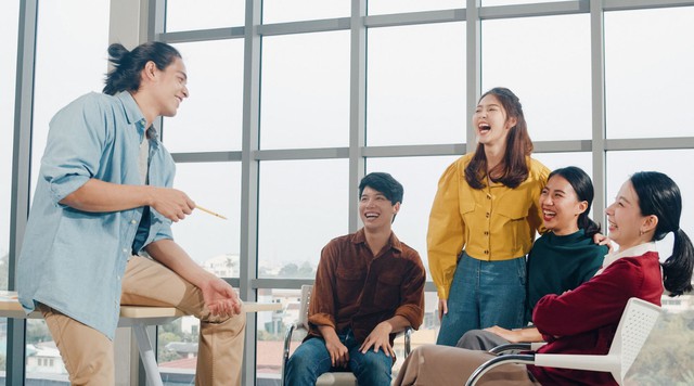 Cung hoàng đạo quyến rũ nhất chốn công sở: 5 cái tên gây bất ngờ - Ảnh 2.