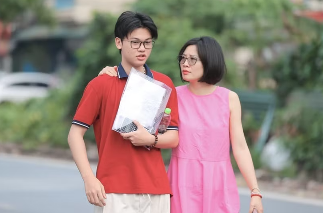 Bộ GD-ĐT chính thức công bố điểm thi tốt nghiệp Trung học phổ thông 2026 - Ảnh 1.