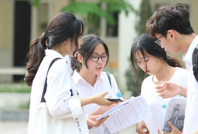 Trường Đại học Luật H&agrave; Nội c&ocirc;ng bố điểm s&agrave;n 2026 - Ảnh 1.