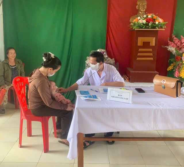 X&atilde; Hương Phố đổi mới c&ocirc;ng t&aacute;c d&acirc;n số: Truyền th&ocirc;ng s&acirc;u rộng, n&acirc;ng cao chất lượng d&acirc;n số ngay từ cơ sở - Ảnh 3.