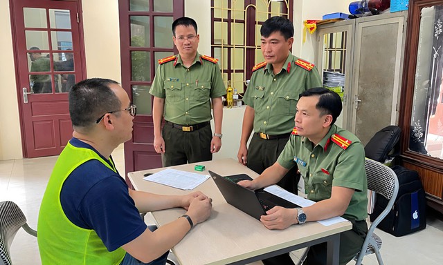 Triệt phá đường dây cá độ Fi88, KingGroup, nhân sự trình độ học vấn cao được trả lương tới 100 triệu/tháng - Ảnh 1.