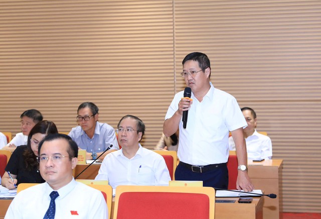 HĐND Hà Nội yêu cầu kiểm tra ngay nguồn gốc hoa quả nhập khẩu tại chợ Long Biên - Ảnh 3.