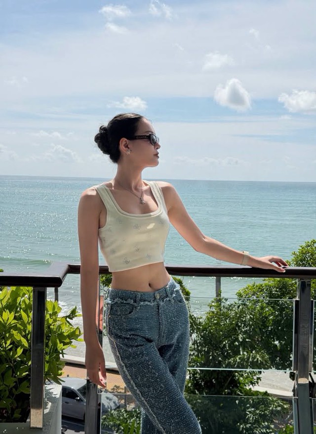 Á hậu Bùi Khánh Linh gợi cảm ở tuổi 24 - Ảnh 5.