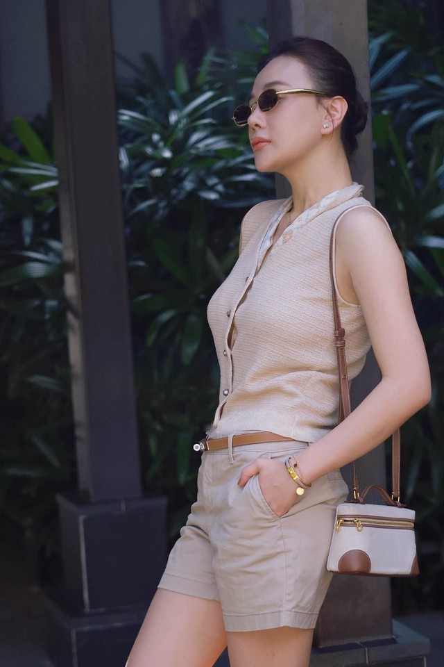 Clip Phương Oanh để mặt mộc tự makeup 'biến hình' thành quý cô xinh đẹp, tươi tắn - Ảnh 3.