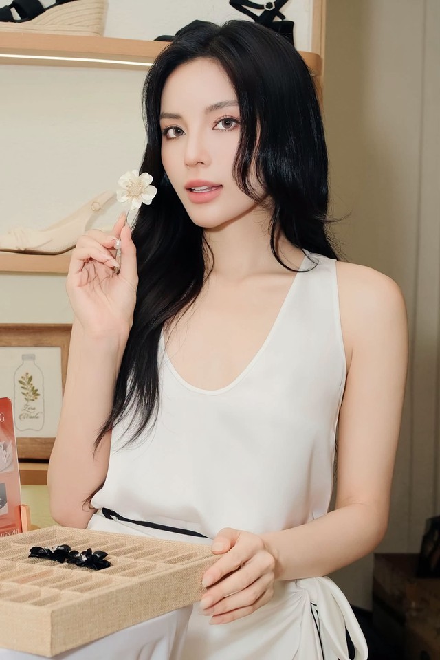 Vẻ ngo&agrave;i tuổi 30 của Hoa hậu Kỳ Duy&ecirc;n - Ảnh 1.