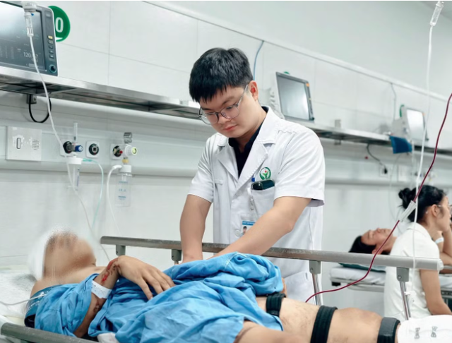 Thông tin mới nhất về sức khỏe các nạn nhân trong vụ tai nạn thảm khốc trên cao tốc Pháp Vân - Cầu Giẽ - Ảnh 1.