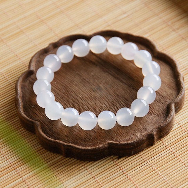 Vật hộ mệnh tháng cô hồn: Mang theo thứ này trong người để hóa hung thành cát - Ảnh 2.