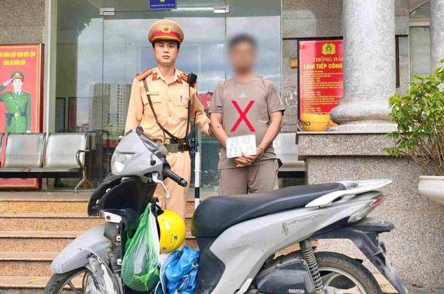 Đối tượng trộm xe máy gặp tai nạn giao thông tại Hà Nội - Ảnh 1.