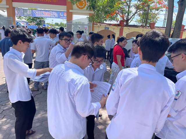 Hà Tĩnh hai năm liên tiếp dẫn đầu cả nước khối A00 - Ảnh 1.