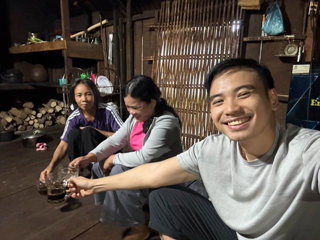 Chồng H'Hen Niê chia sẻ mối quan hệ thân thiết với mẹ vợ tại Đắk Lắk - Ảnh 3.