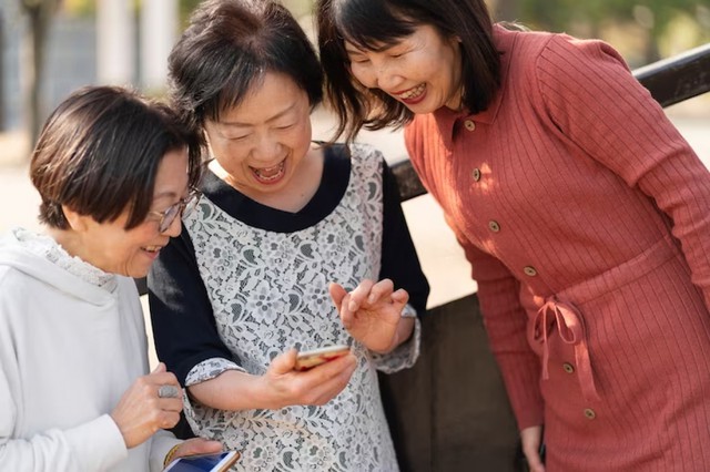 Ngoài 70 tuổi, tôi mới hiểu: Tuổi già muốn được bình yên thì yêu con cần phải giữ 2 nguyên tắc - Ảnh 1.