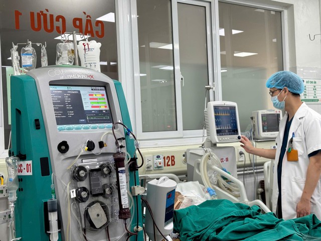Sau bữa rượu, người đàn ông 64 tuổi ở Hà Nội rơi vào nguy kịch - Ảnh 1.