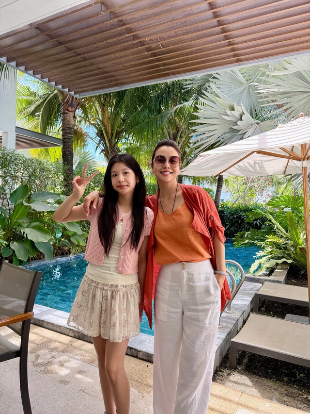 Con g&aacute;i Jennifer Phạm cao lớn, tự tin cưỡi ngựa ở Đan Mạch - Ảnh 8.