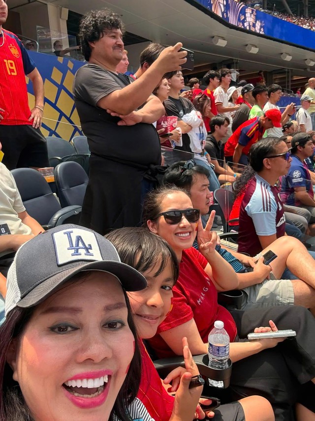 Phượng Hồng Kông kể trải nghiệm đặc biệt tại World Cup 2026 cùng con trai mang dòng máu Tây Ban Nha - Ảnh 4.