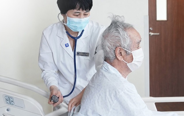 Người đàn ông 74 tuổi suy thận cấp do mất nước vì mắc sai lầm này khi bị tiêu chảy - Ảnh 1.