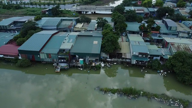 H&agrave; Nội: Nguy cơ ch&aacute;y nổ từ nh&agrave; xưởng tạm bợ tại Từ Li&ecirc;m - Ảnh 2.