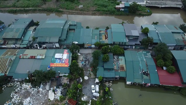 H&agrave; Nội: Nguy cơ ch&aacute;y nổ từ nh&agrave; xưởng tạm bợ tại Từ Li&ecirc;m - Ảnh 11.