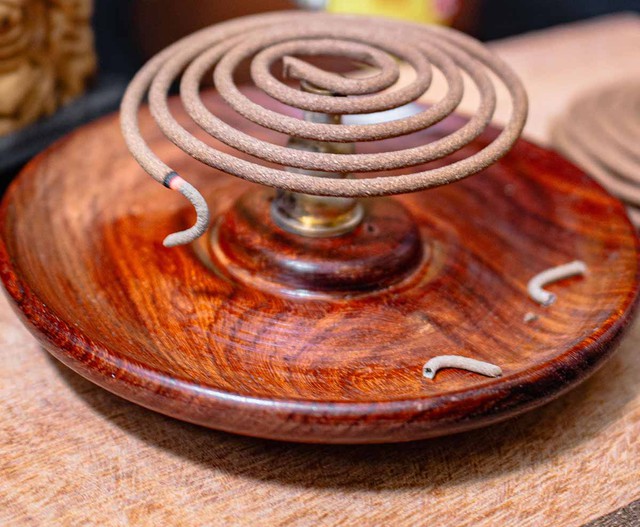 B&iacute; quyết chọn nhang c&uacute;ng rằm th&aacute;ng 7 để gia đạo lu&ocirc;n an y&ecirc;n, thanh tịnh - Ảnh 2.